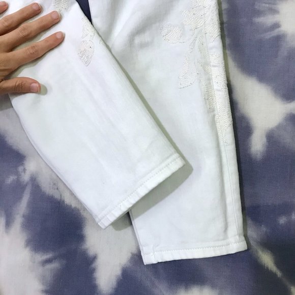 Madewell embroidered mid-rise jeans, 24 - Picture 12 of 13